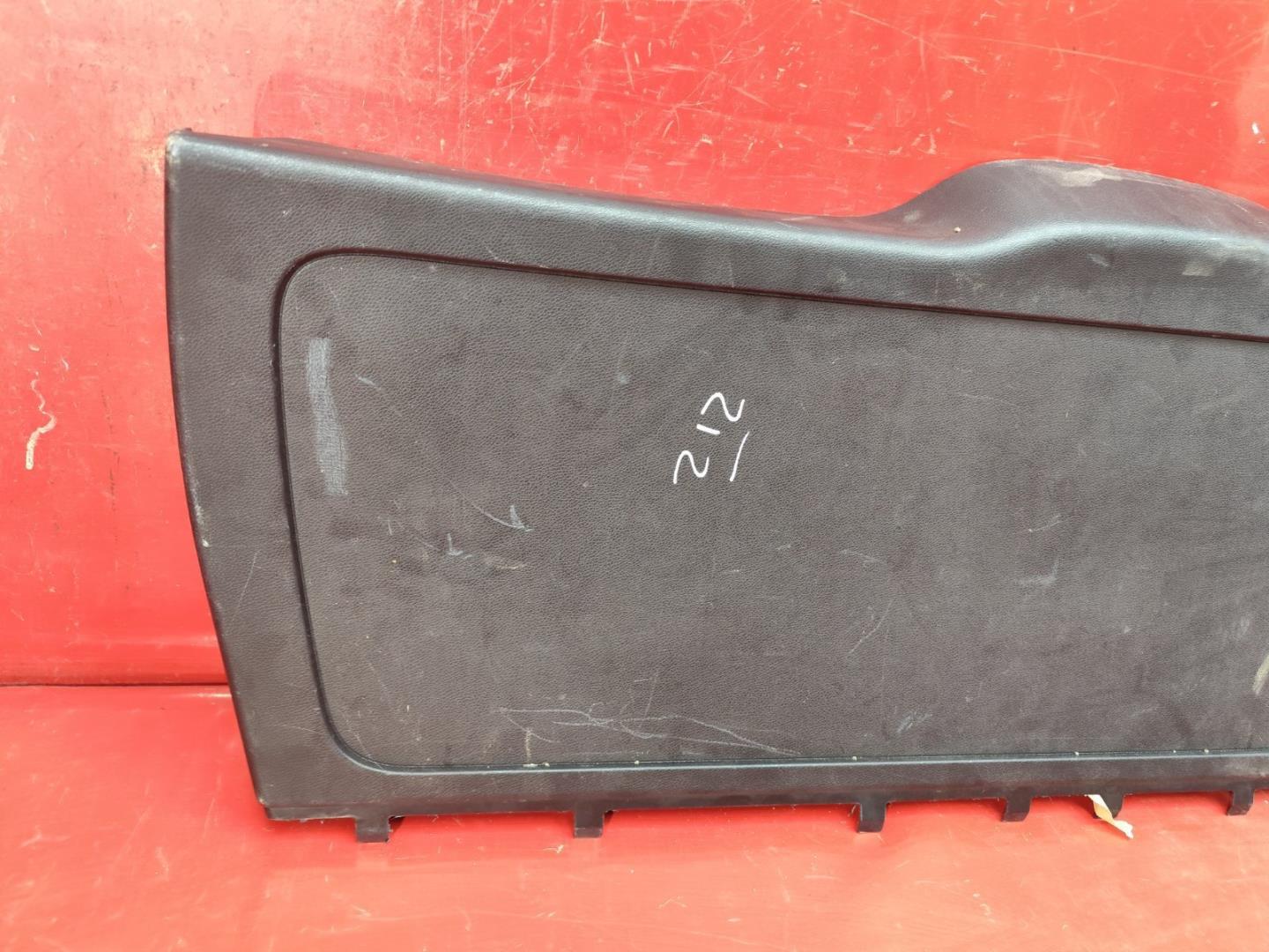 Обшивка багажника