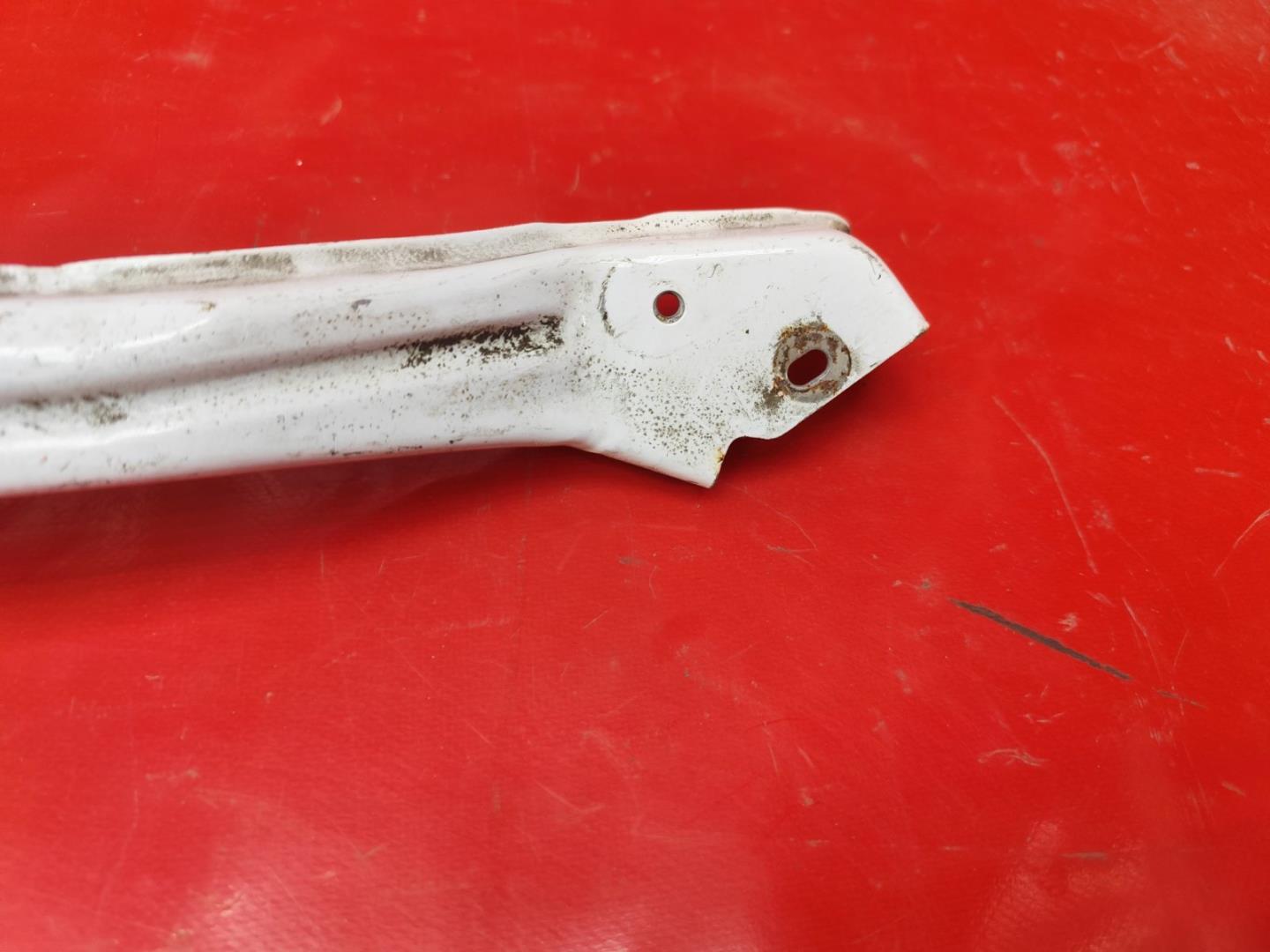 Кронштейн крепления фары