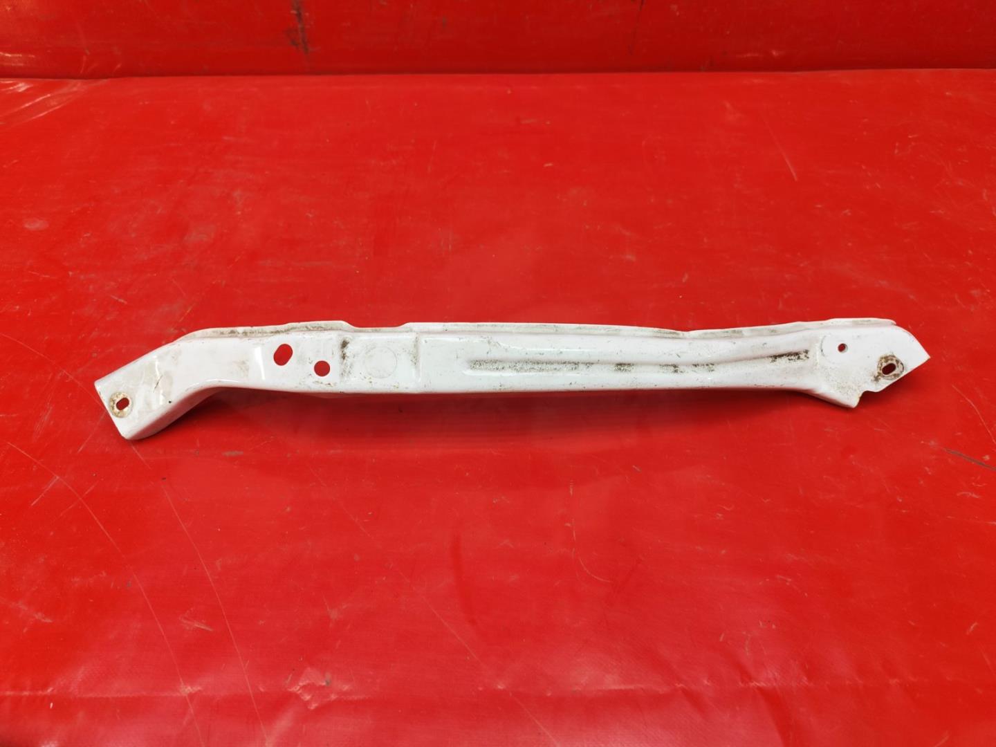 Кронштейн крепления фары