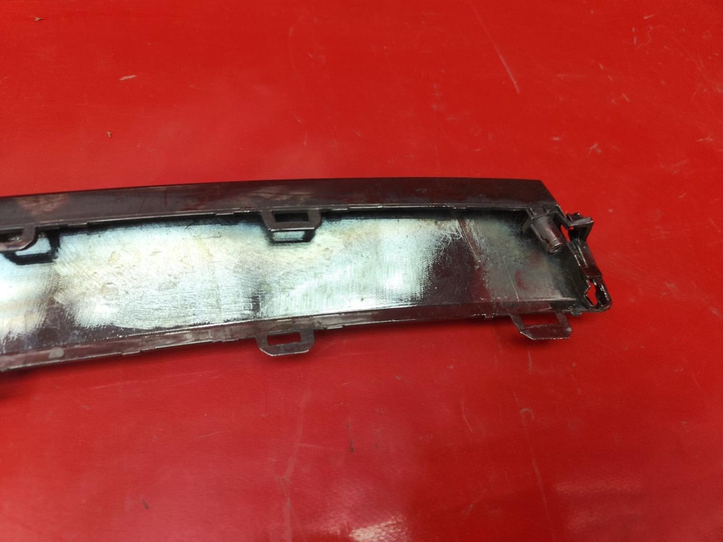 Накладка на решетку радиатора