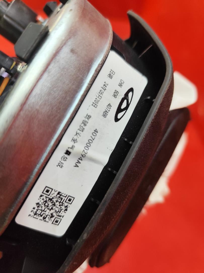 Подушка безопасности в рулевое колесо