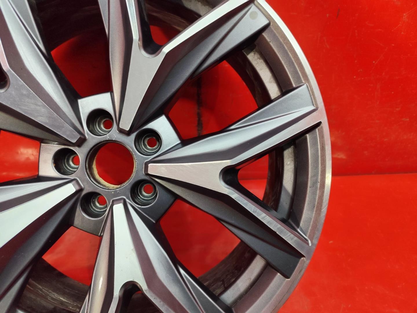 Диск колесный литой легкий сплав