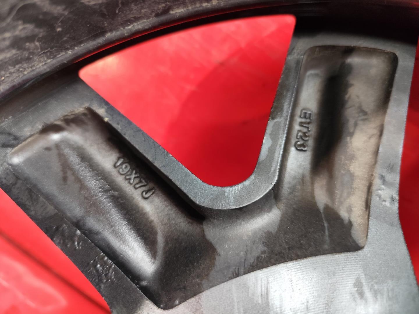 Диск колесный литой легкий сплав