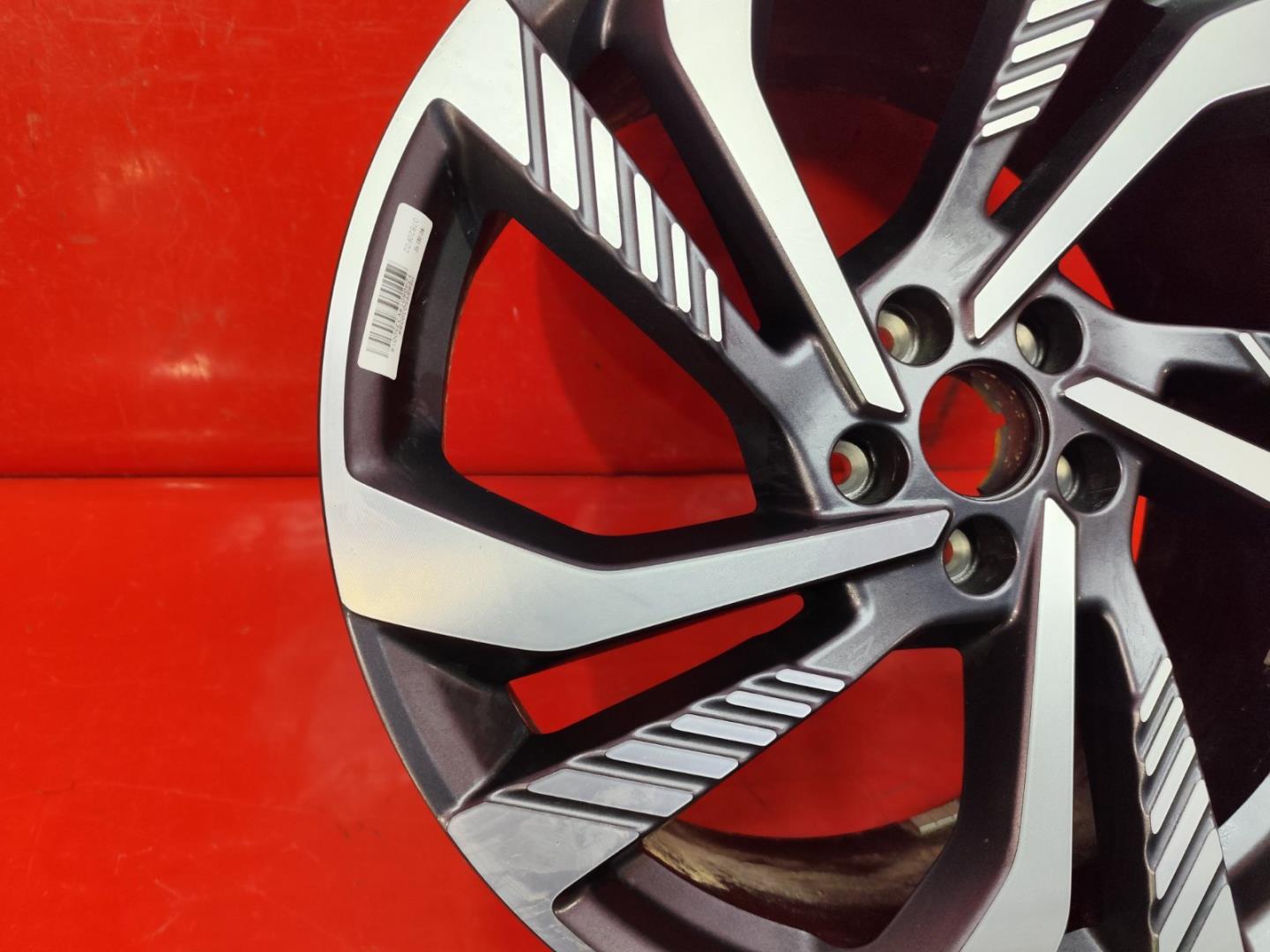 Диск колесный литой