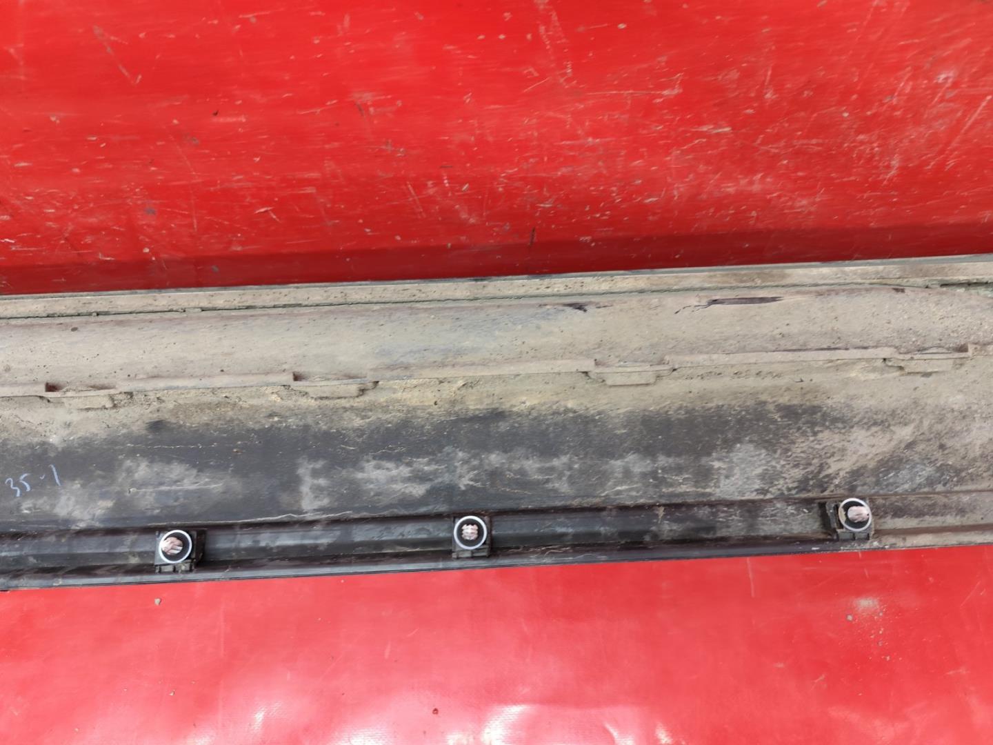 Накладка на подножку