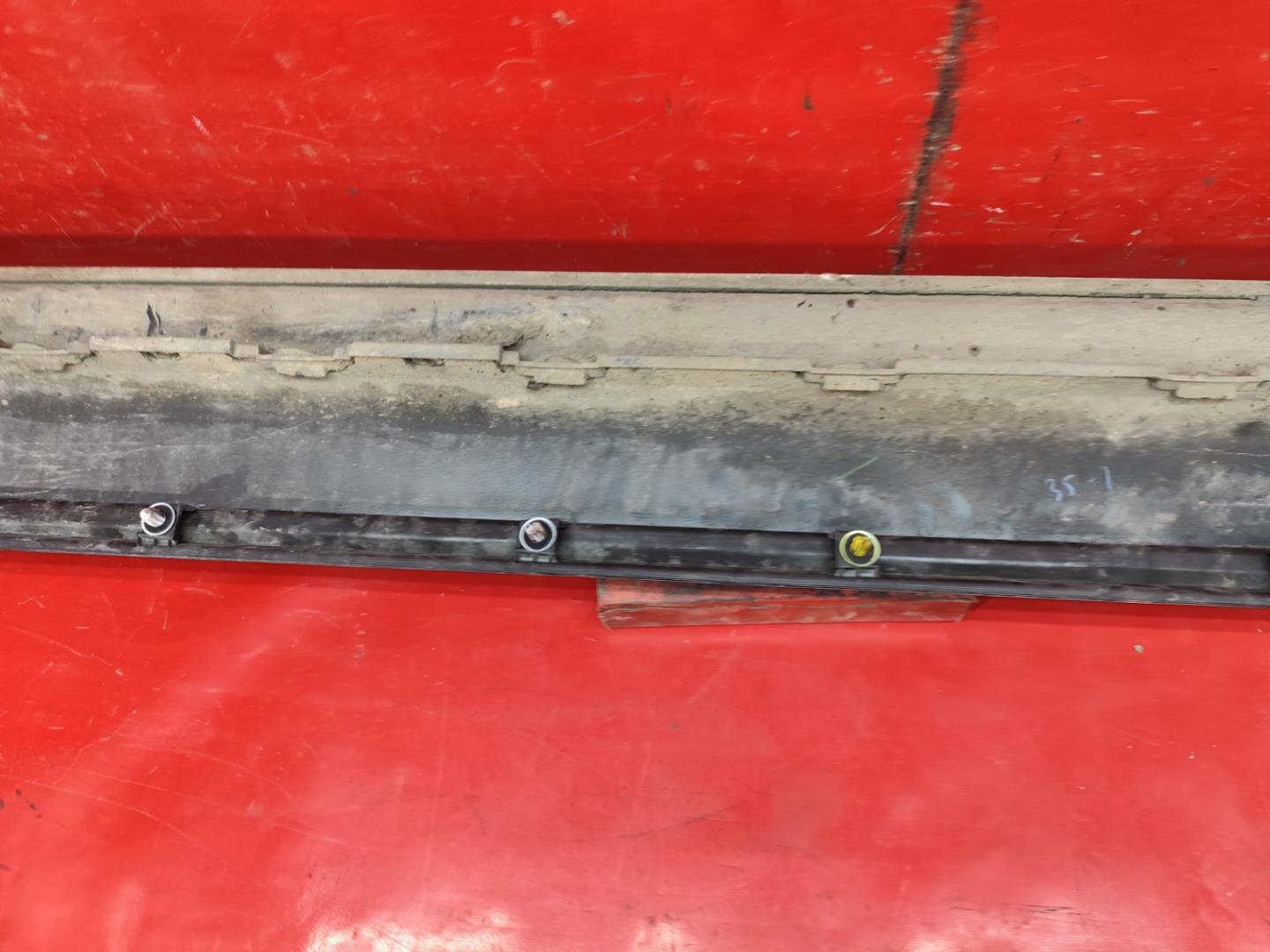 Накладка на подножку