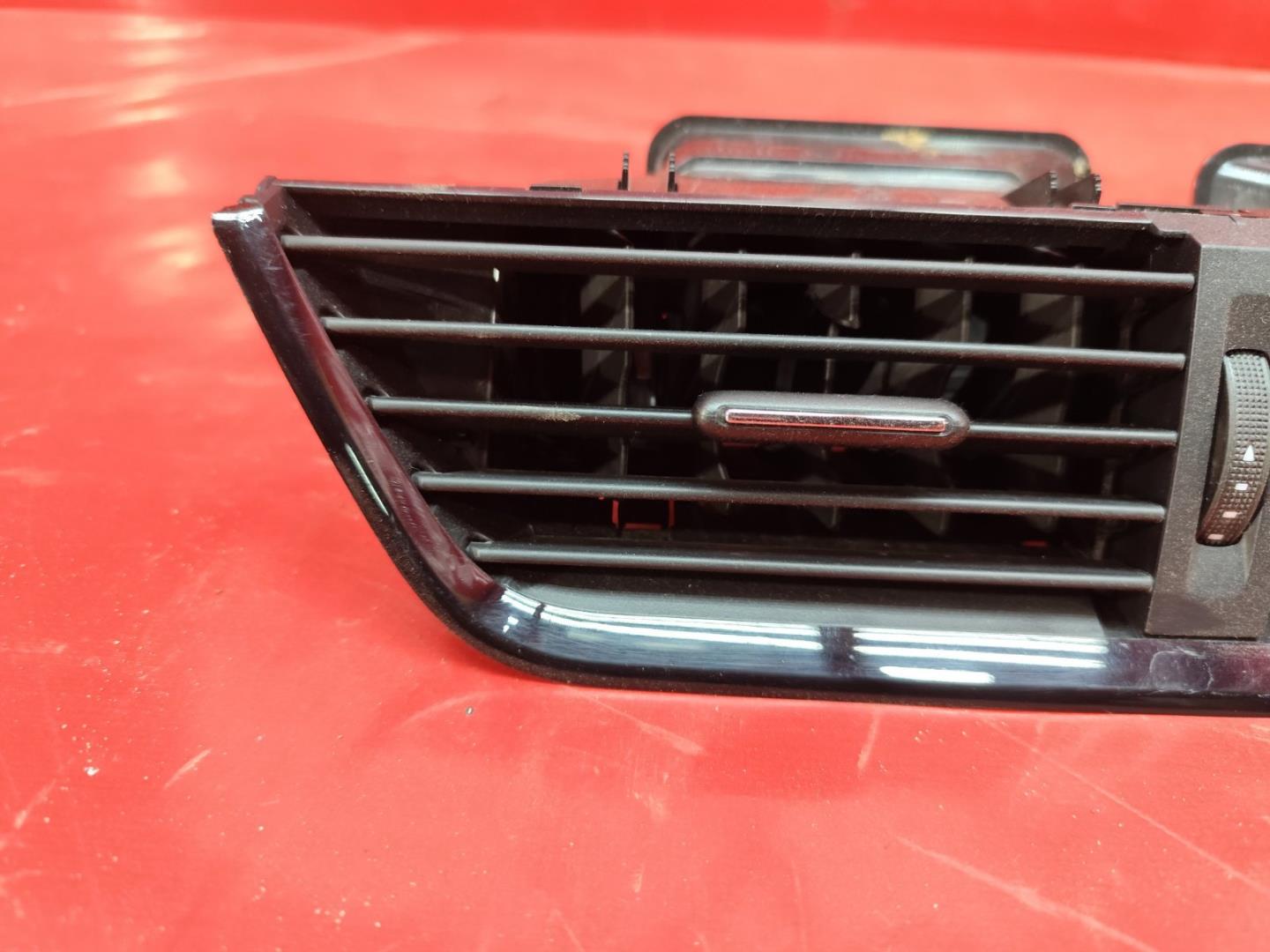 Дефлектор воздушный