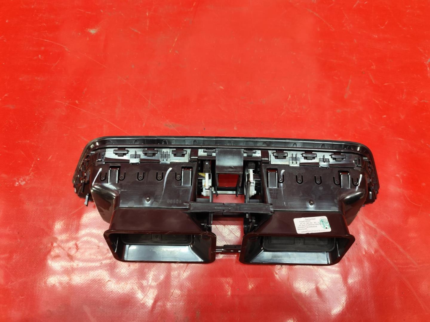 Дефлектор воздушный