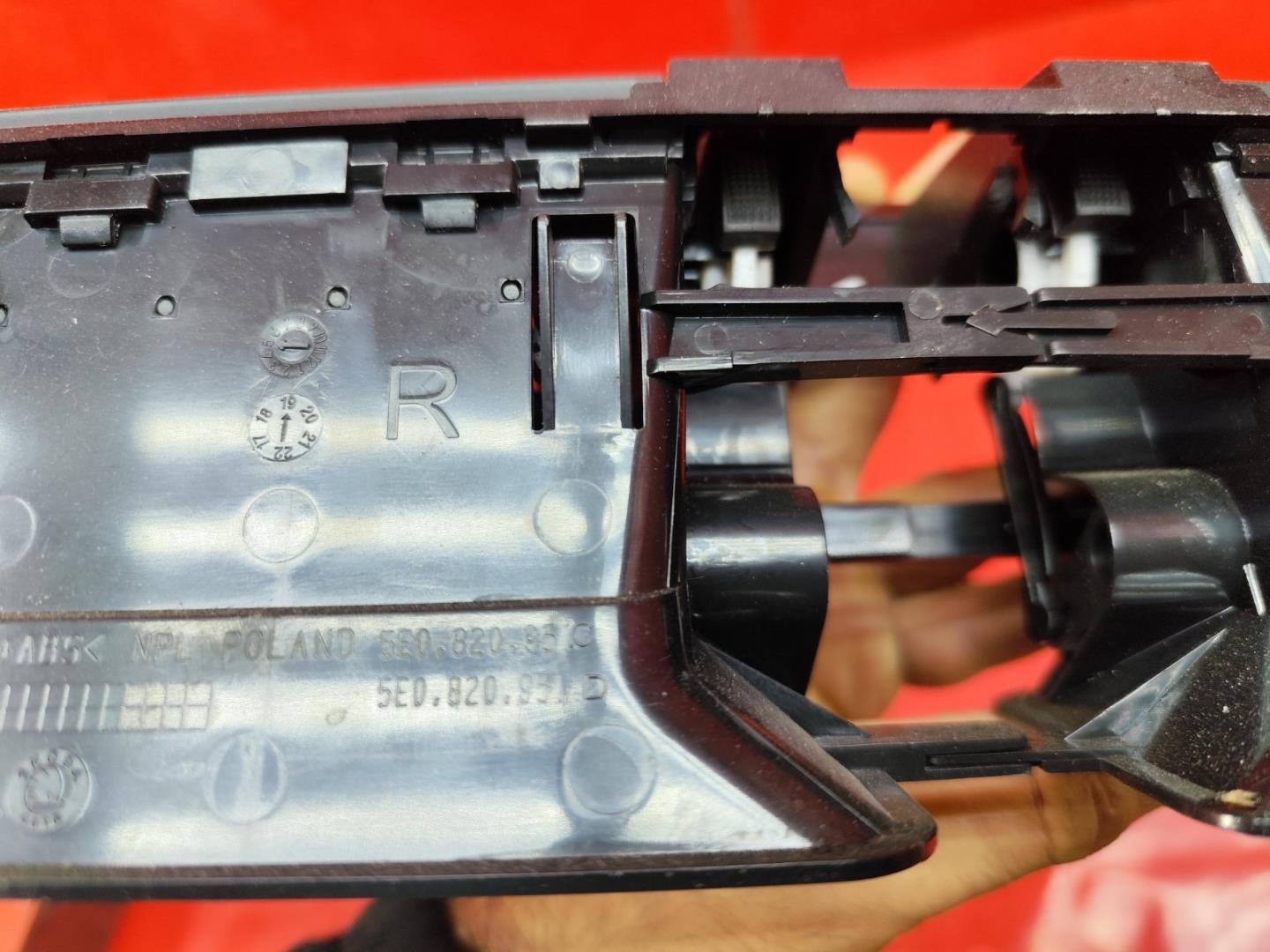 Дефлектор воздушный