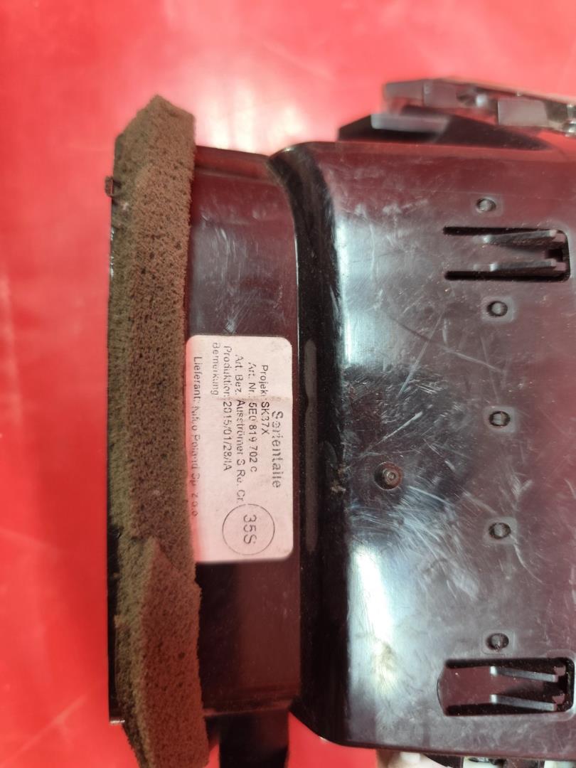 Дефлектор воздушный