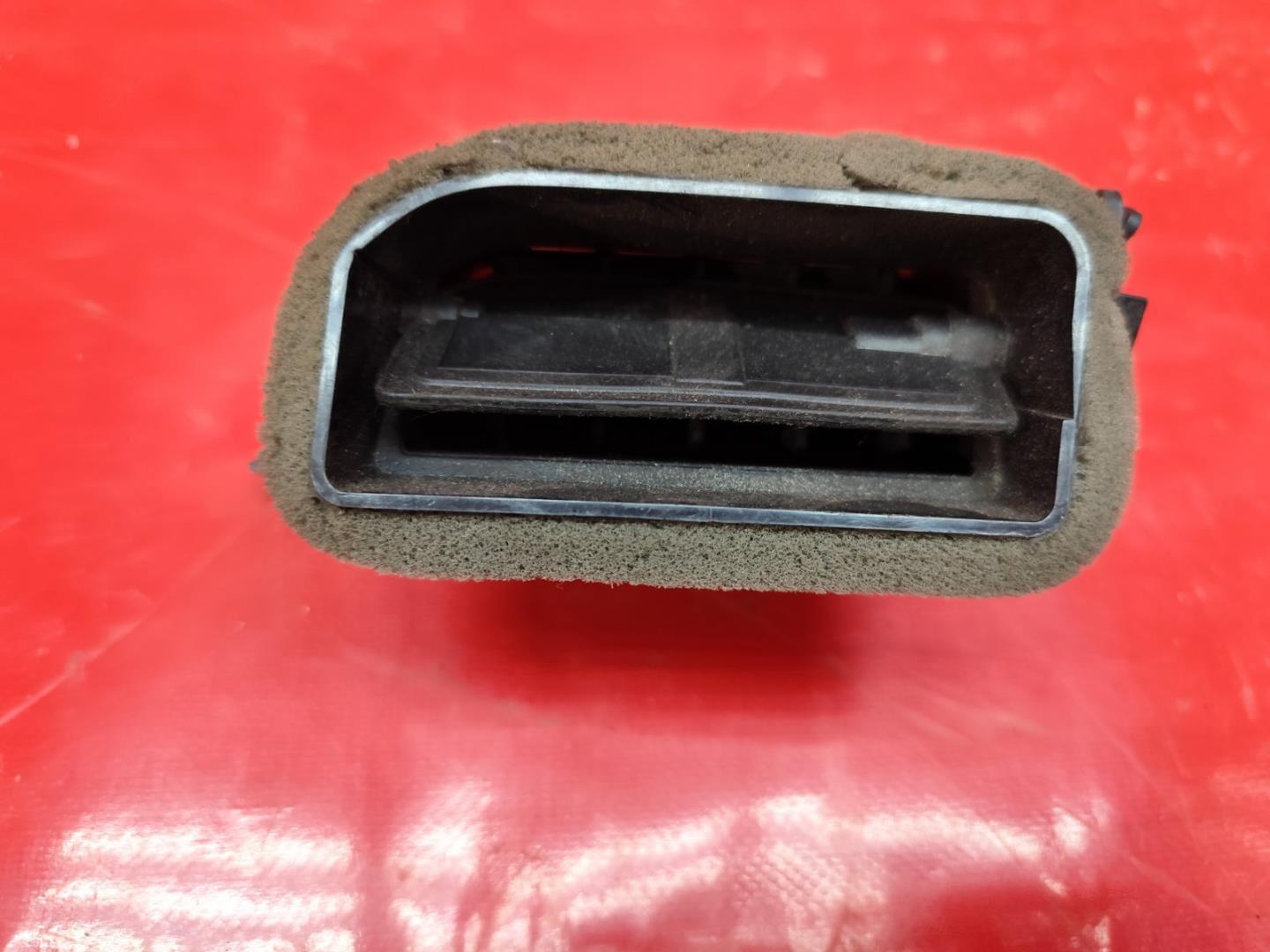 Дефлектор воздушный