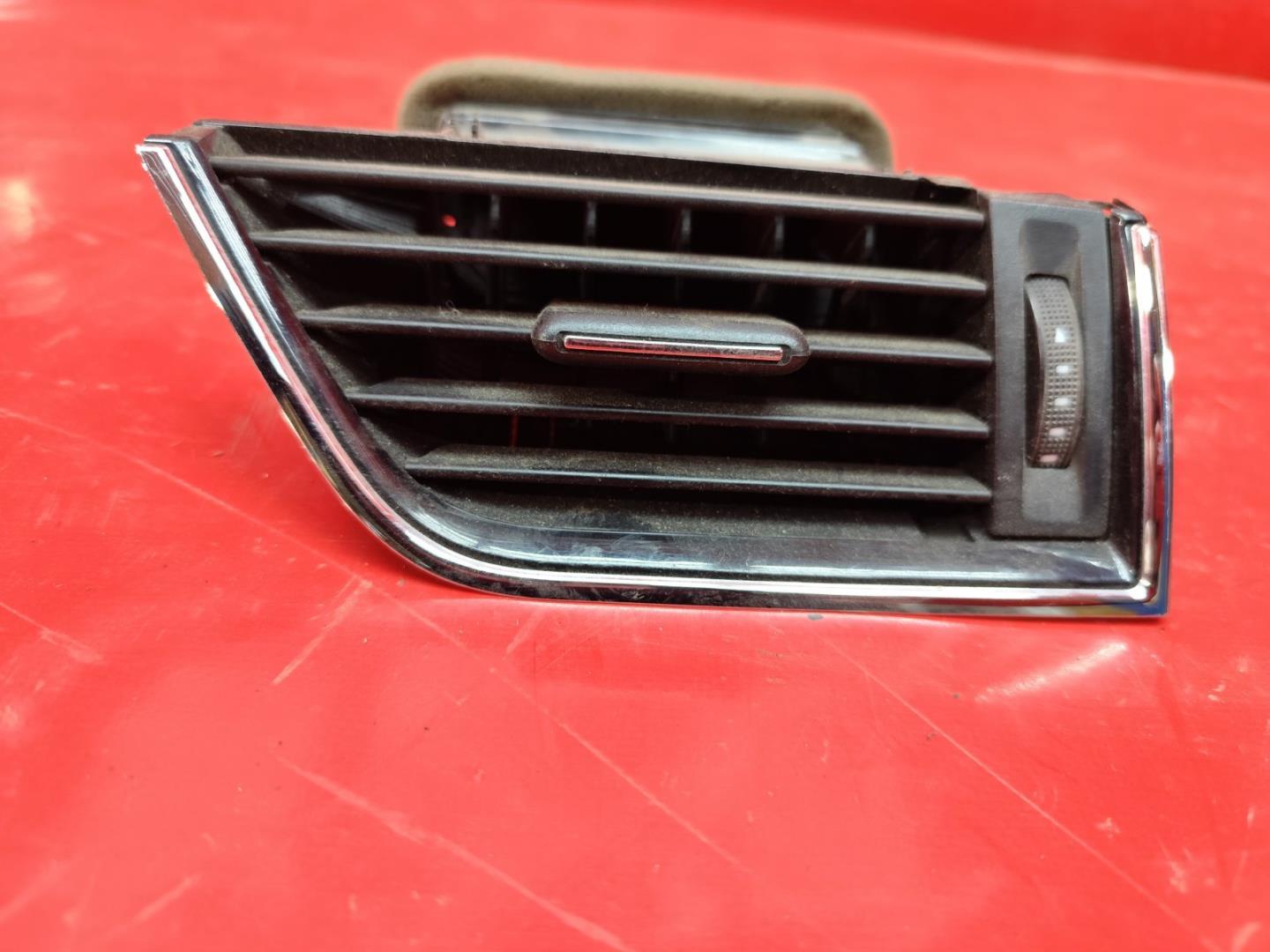 Дефлектор воздушный