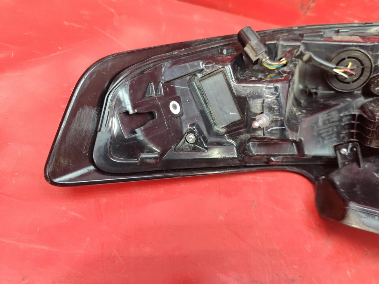 Фонарь задний