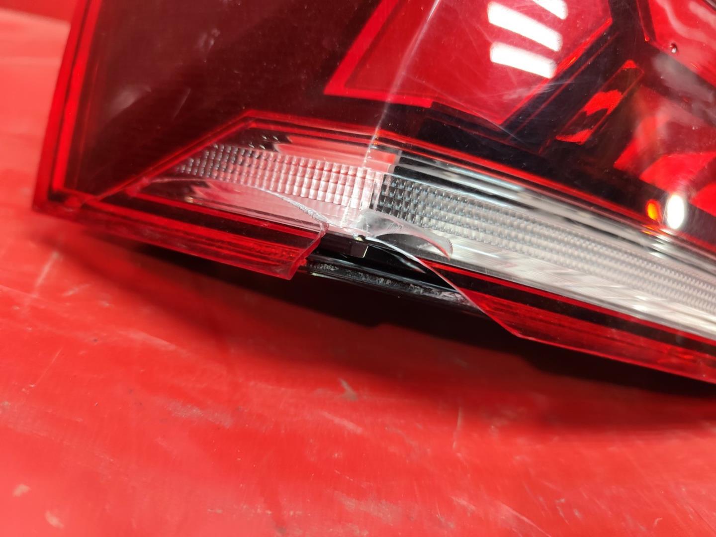 Фонарь задний