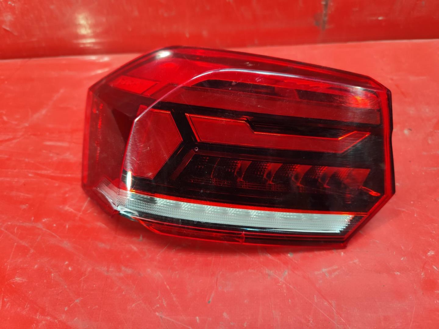 Фонарь задний