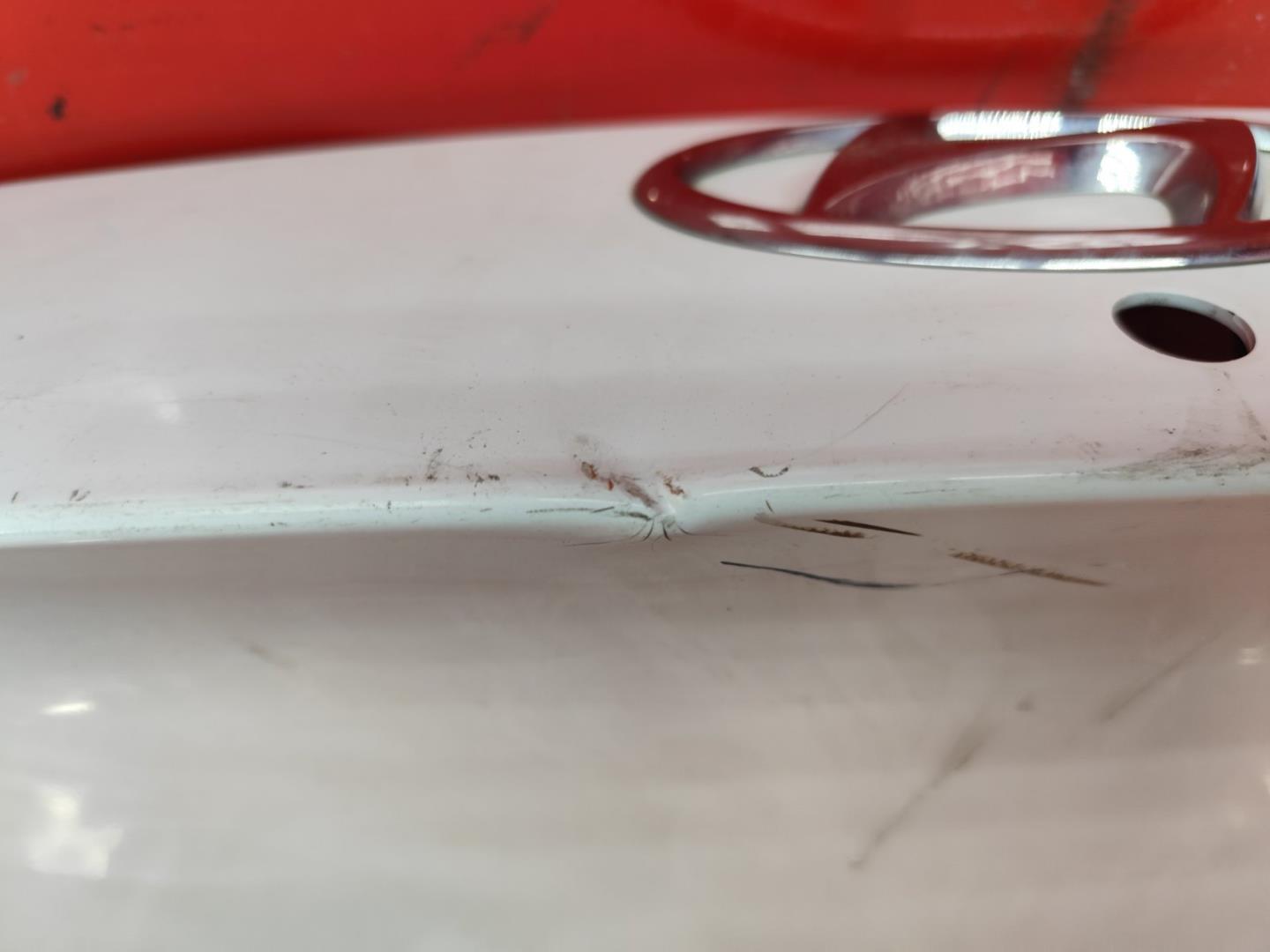 Накладка крышки багажника