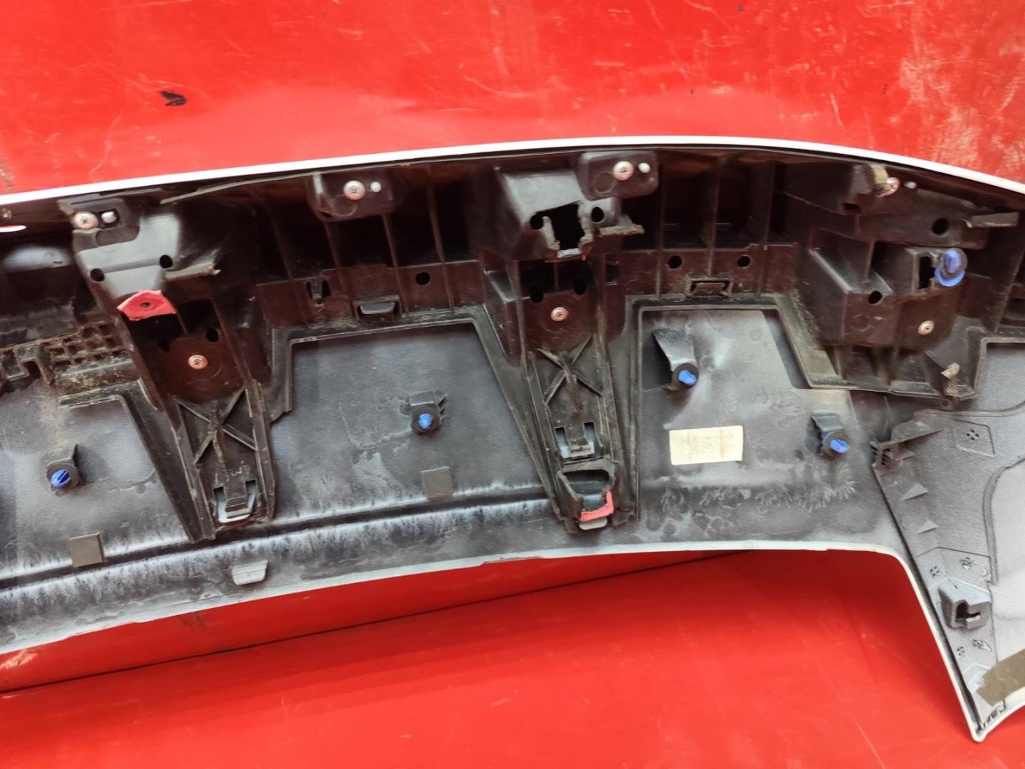 Накладка крышки багажника