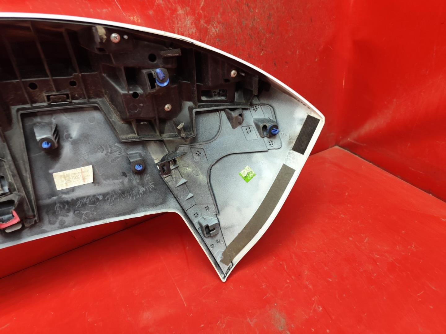 Накладка крышки багажника