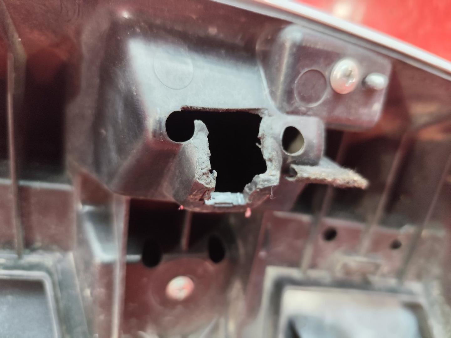 Накладка крышки багажника