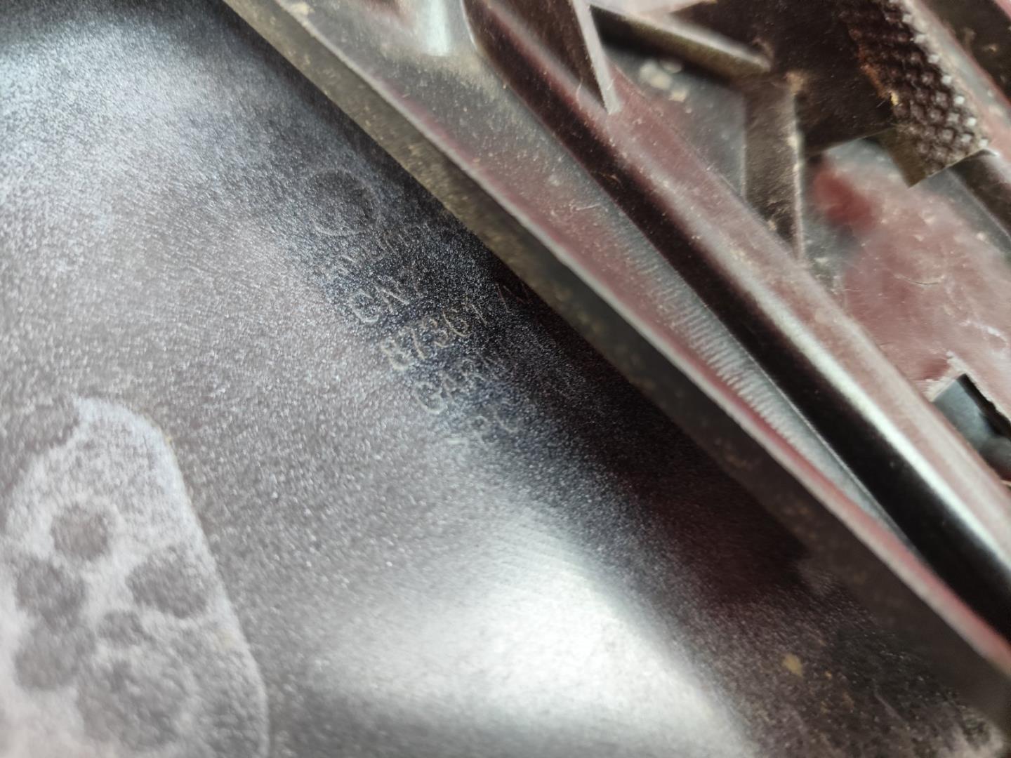 Накладка крышки багажника