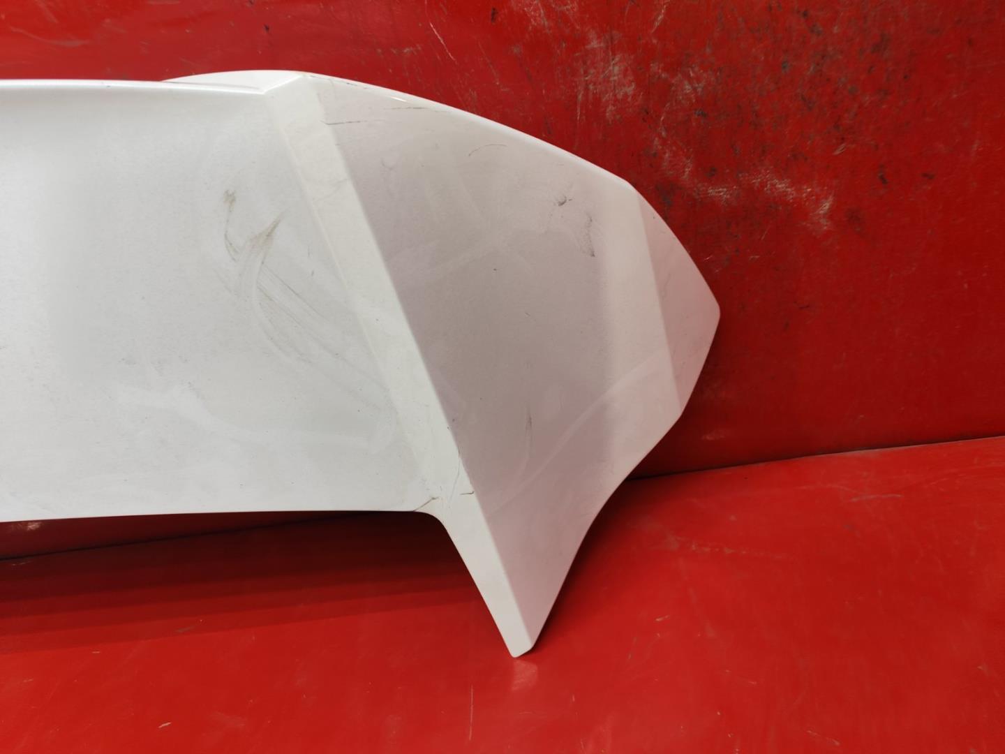 Накладка крышки багажника