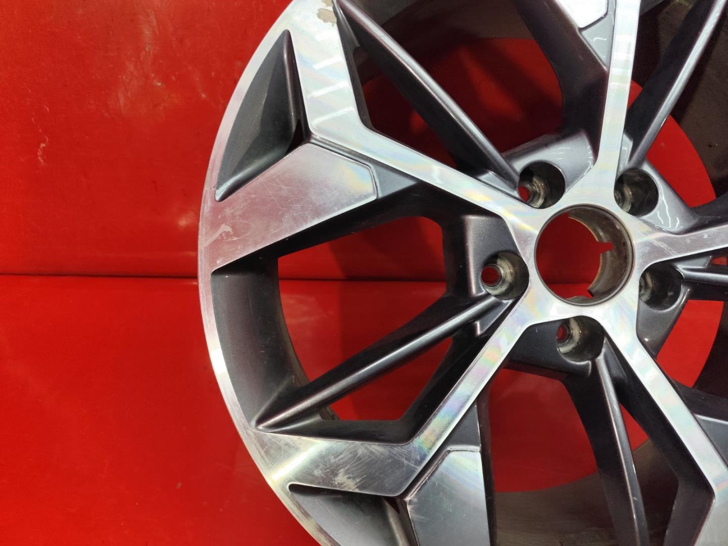 Диск колесный литой легкий сплав