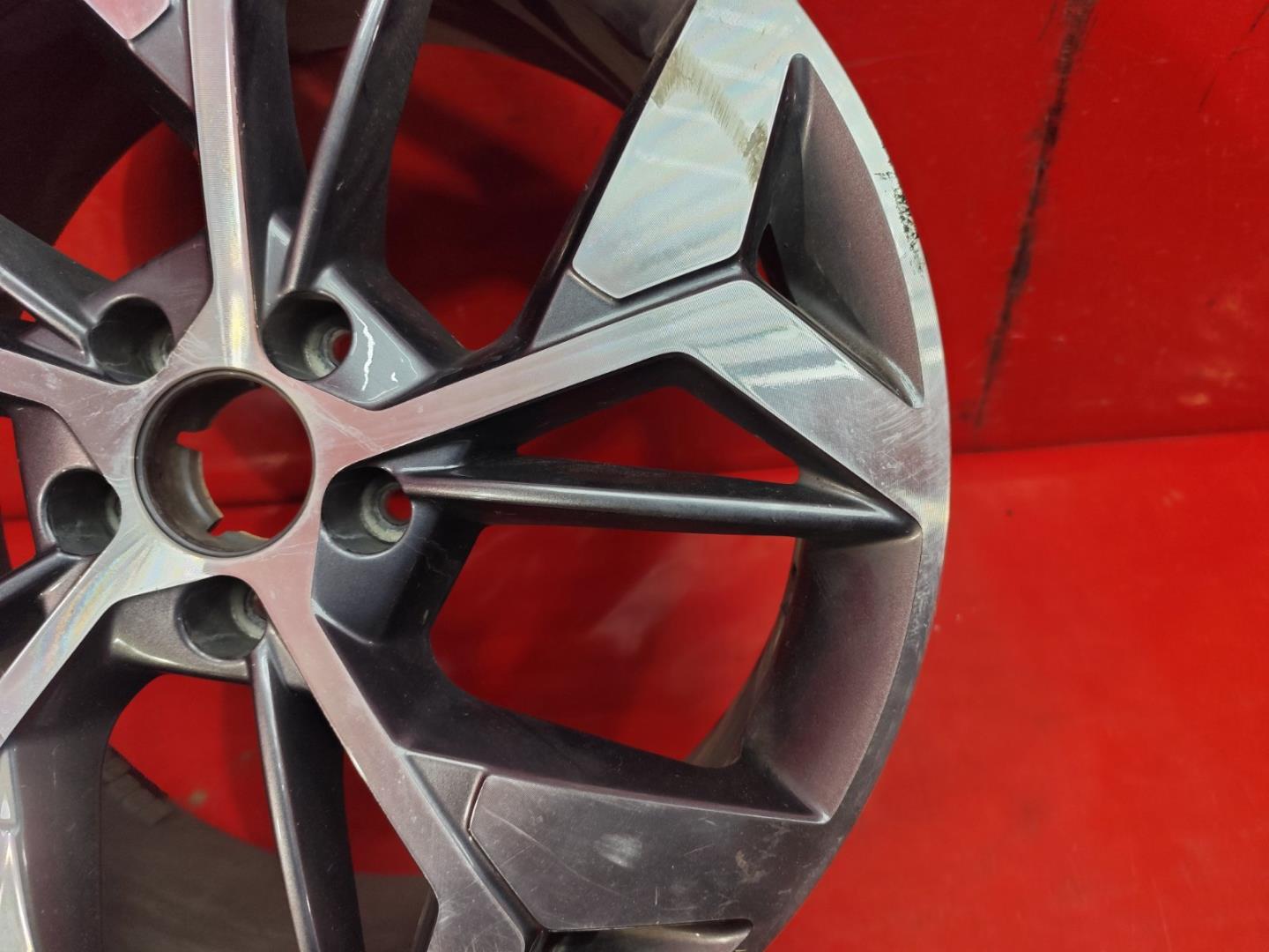 Диск колесный литой легкий сплав