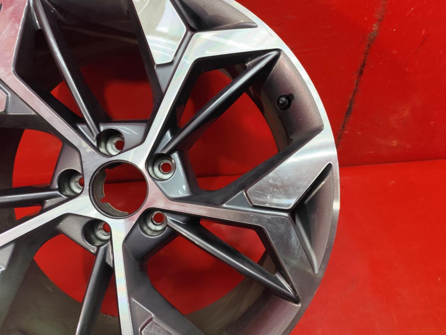 Диск колесный литой легкий сплав