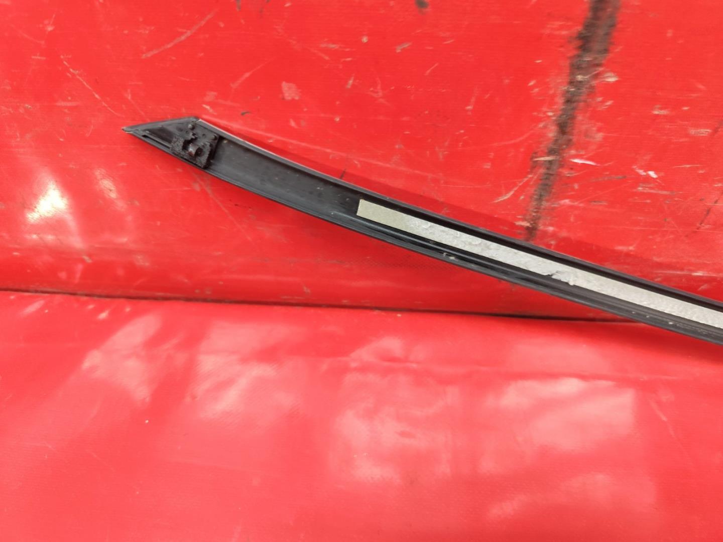 Молдинг двери