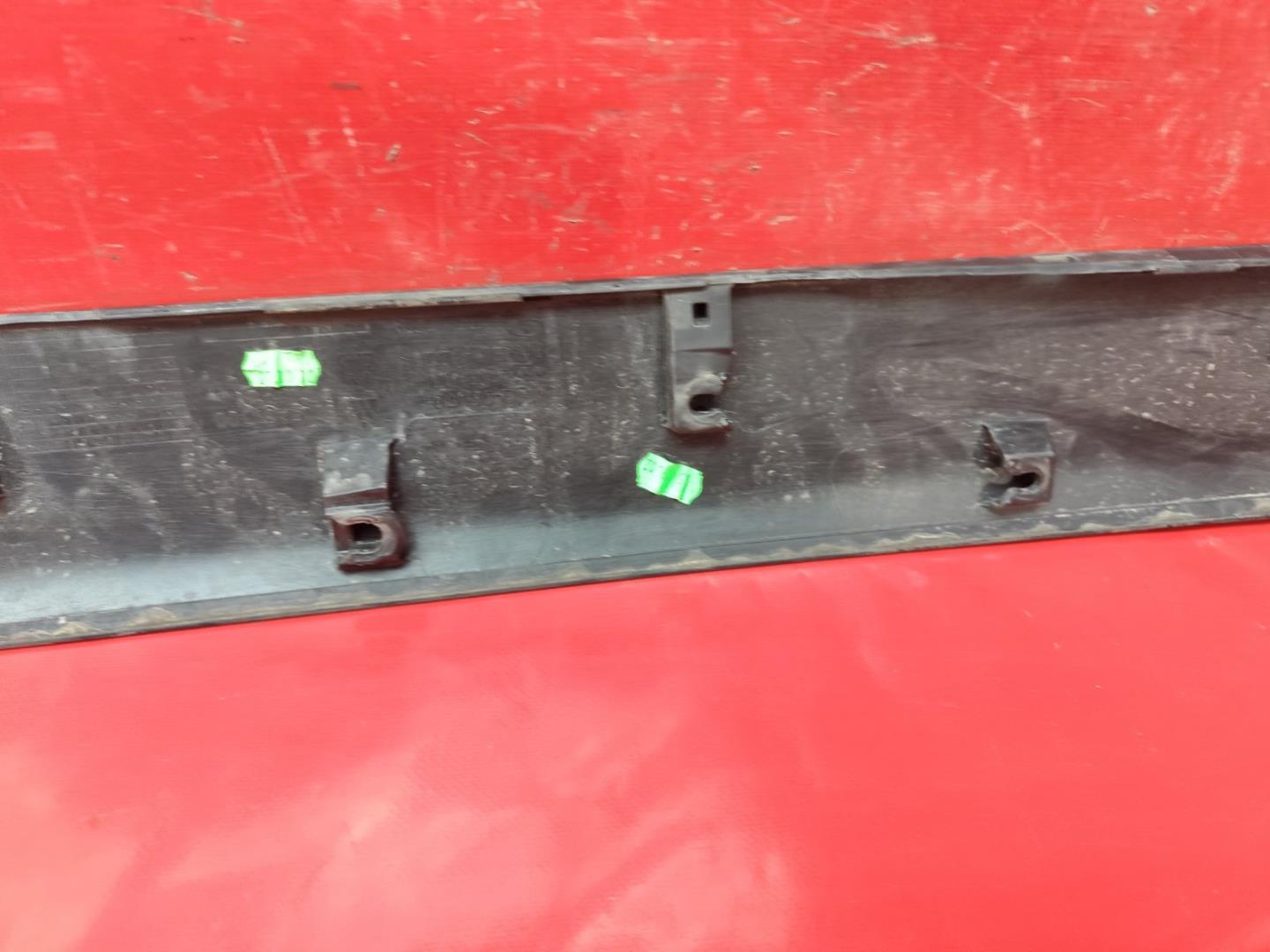 Накладка крышки багажника