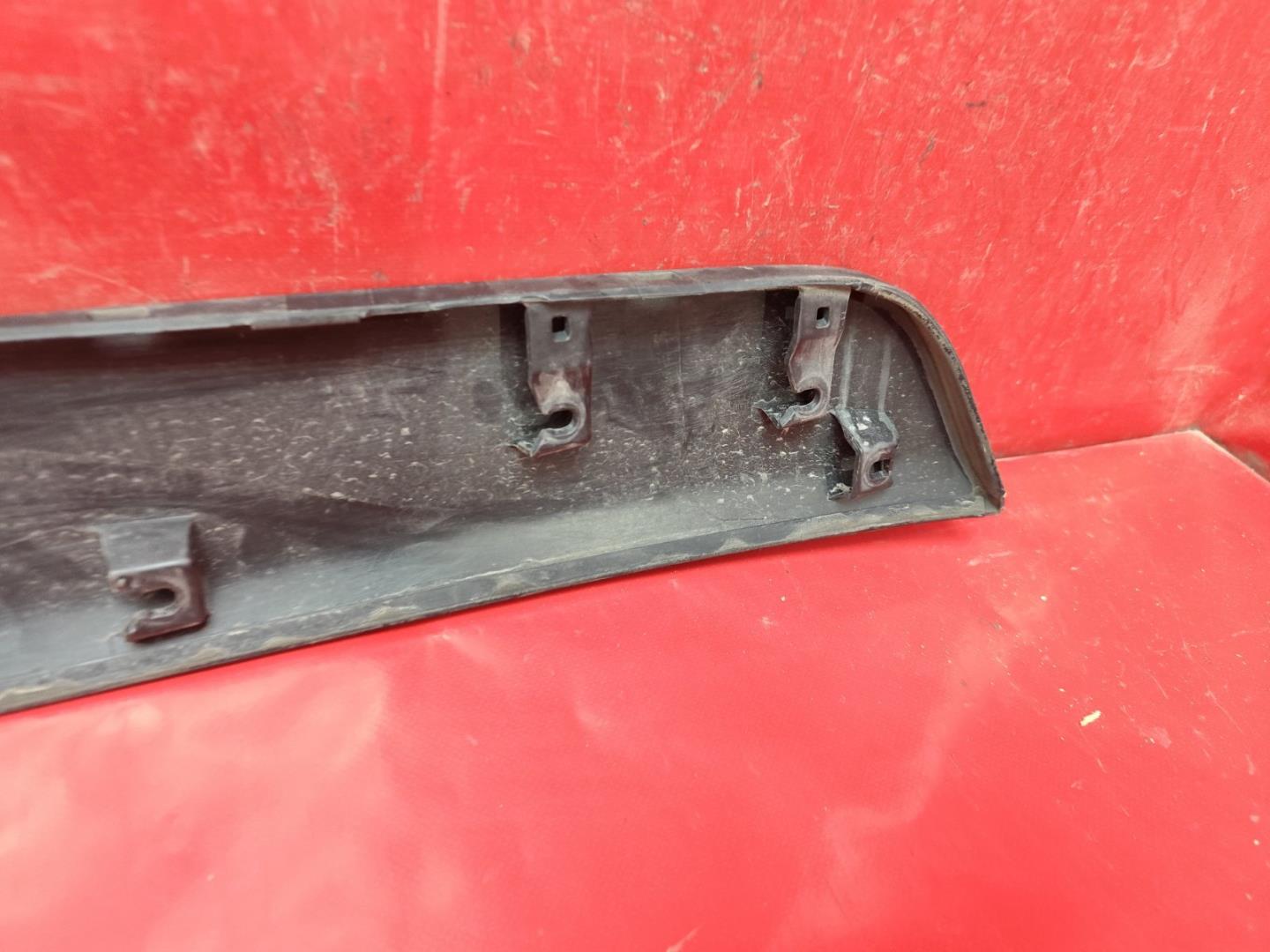 Накладка крышки багажника