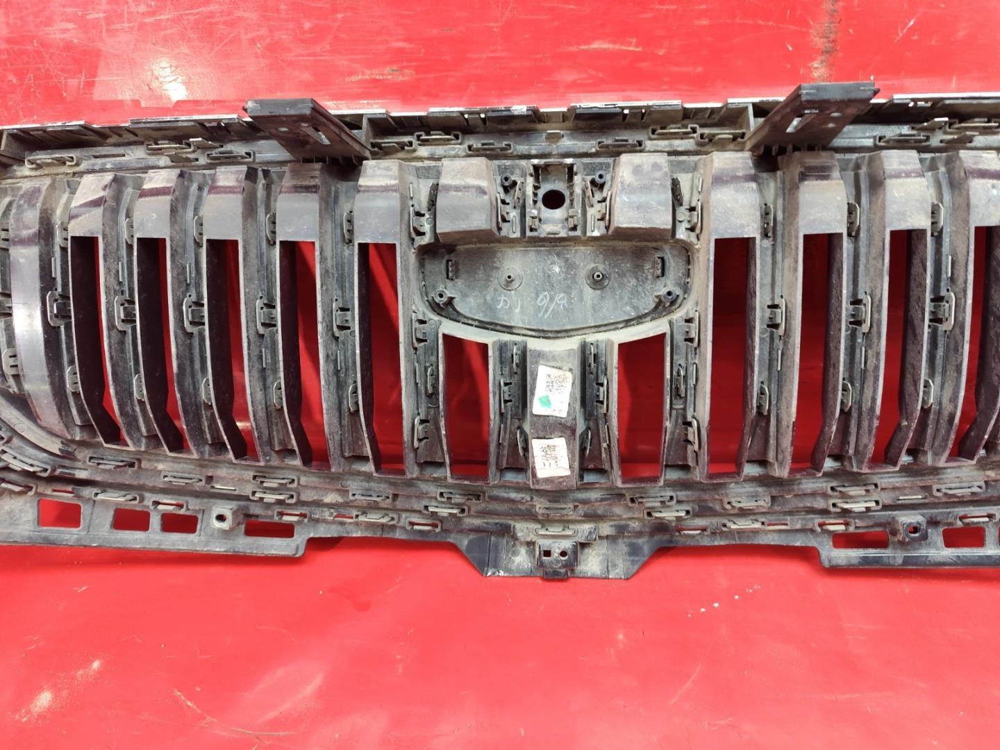 Решетка радиатора