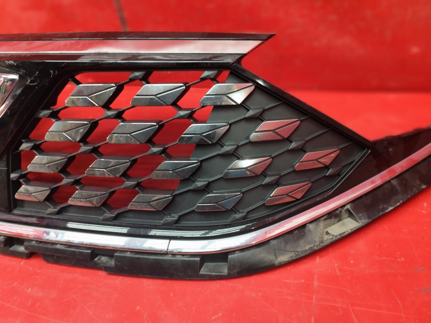 Решетка радиатора