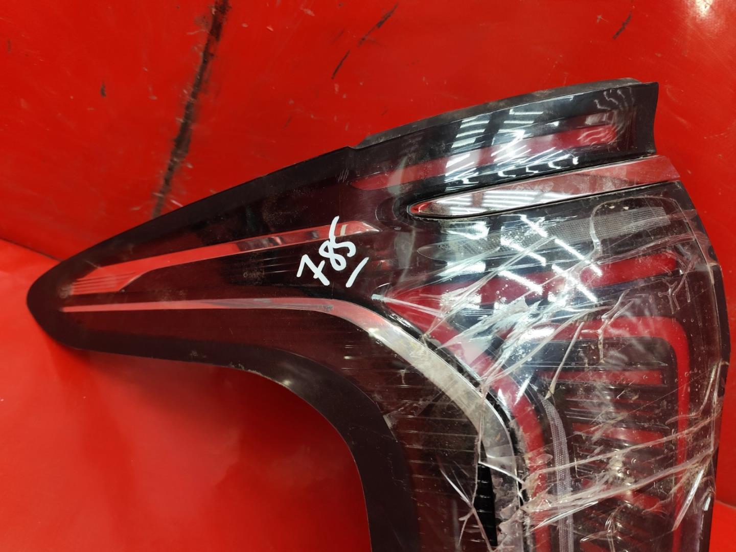 Фонарь задний