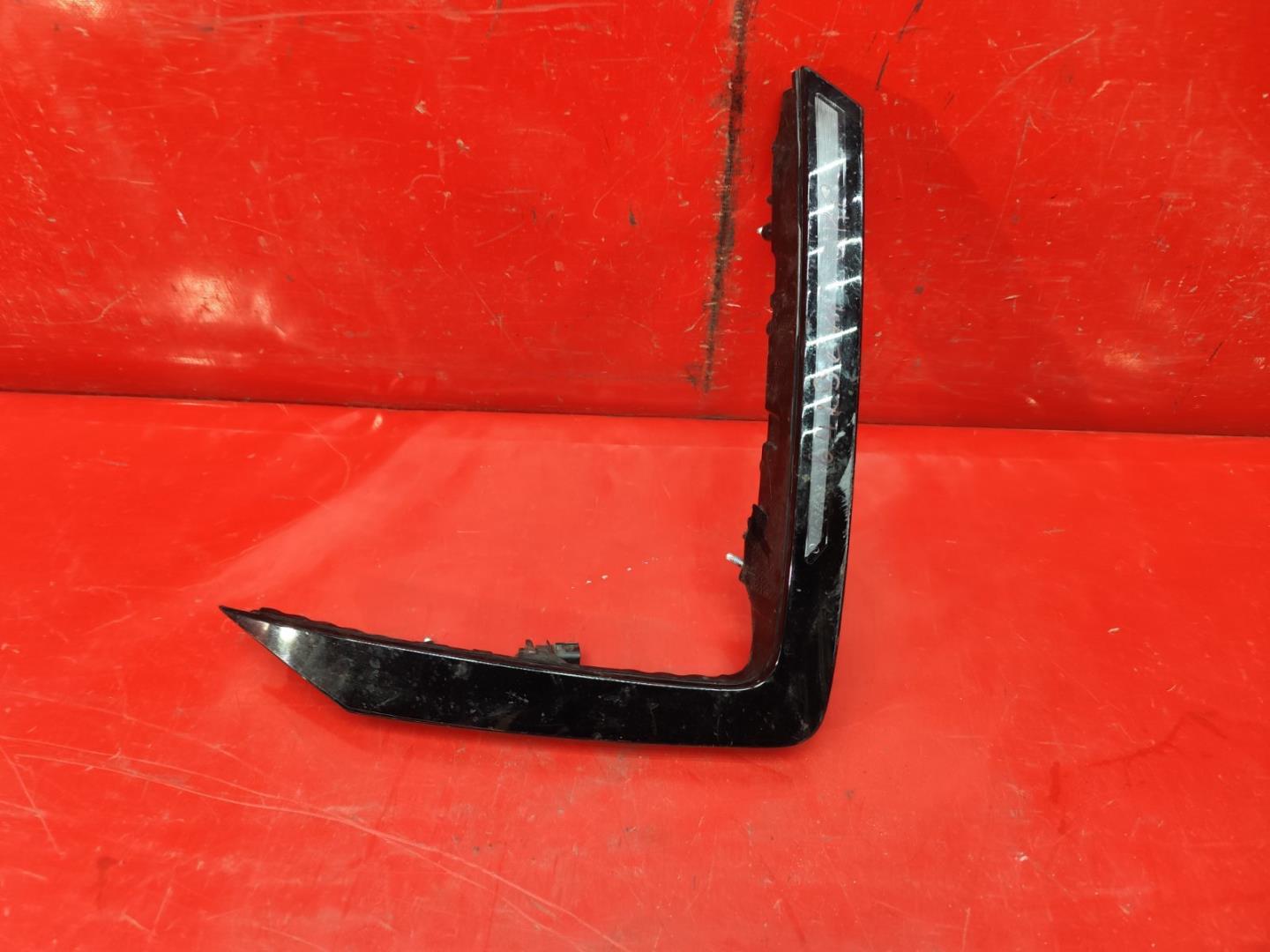 Фара дневного света (ходовые огни)