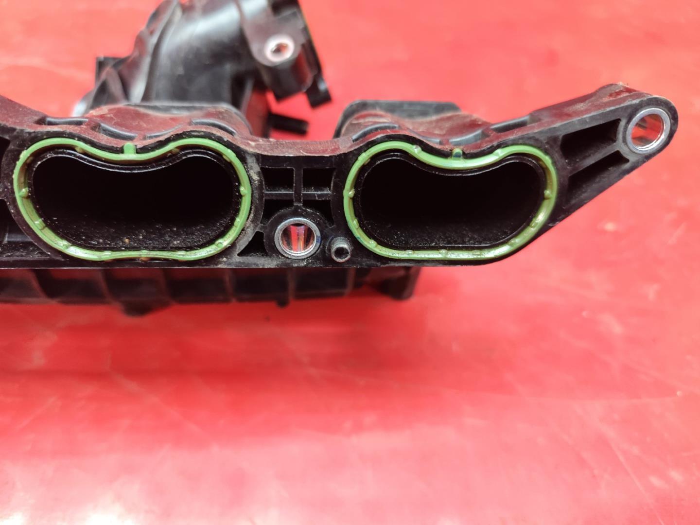 Коллектор впускной