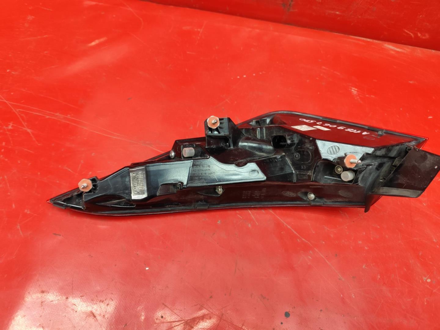 Фонарь задний