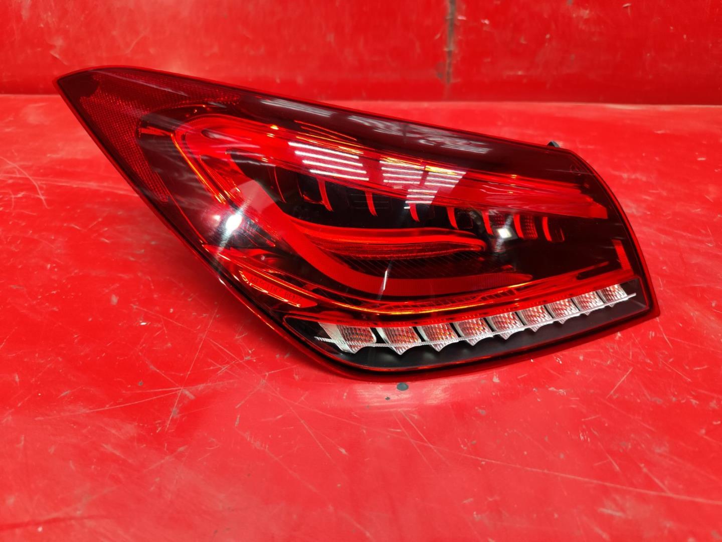 Фонарь задний