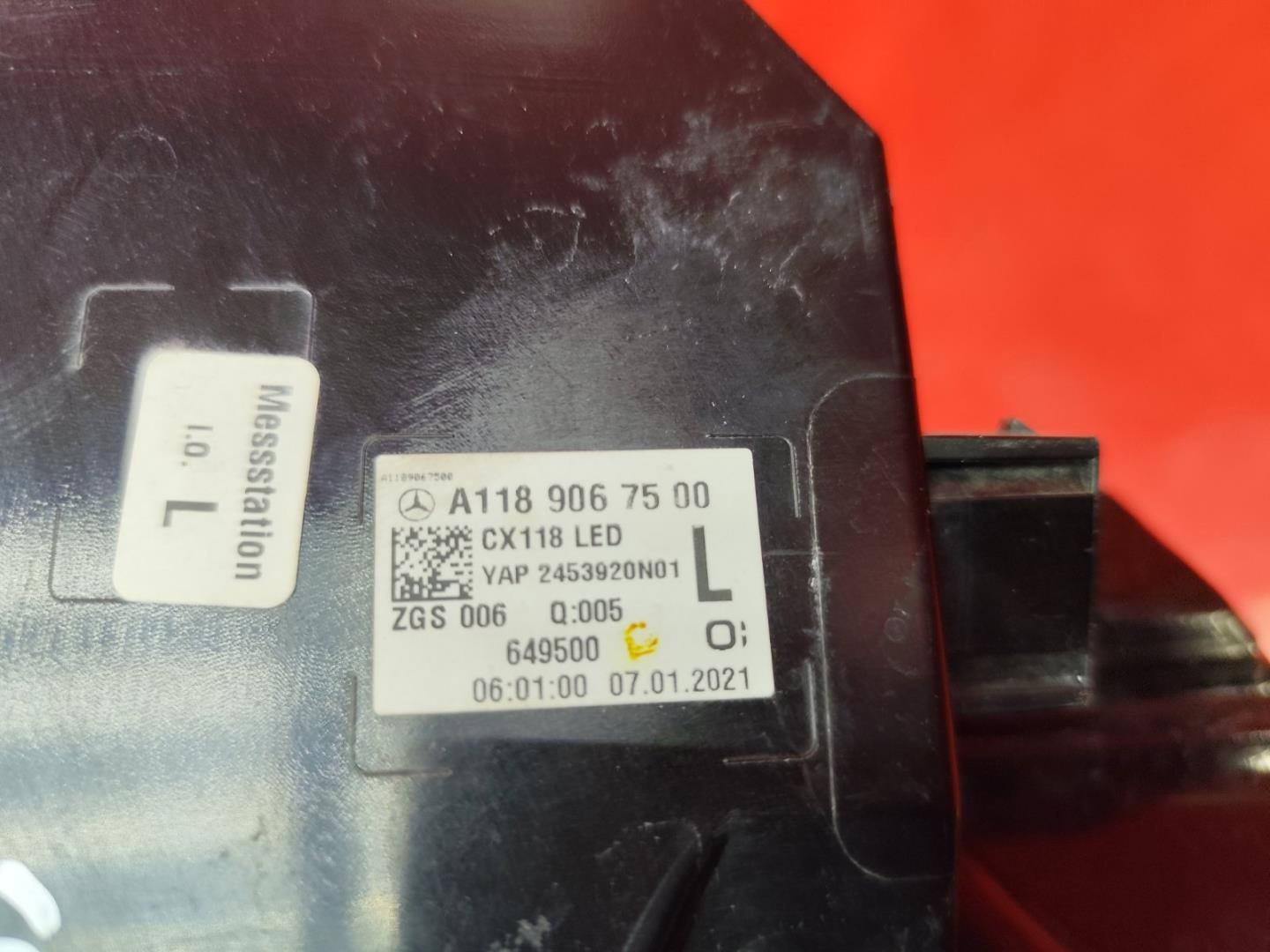 Фонарь задний