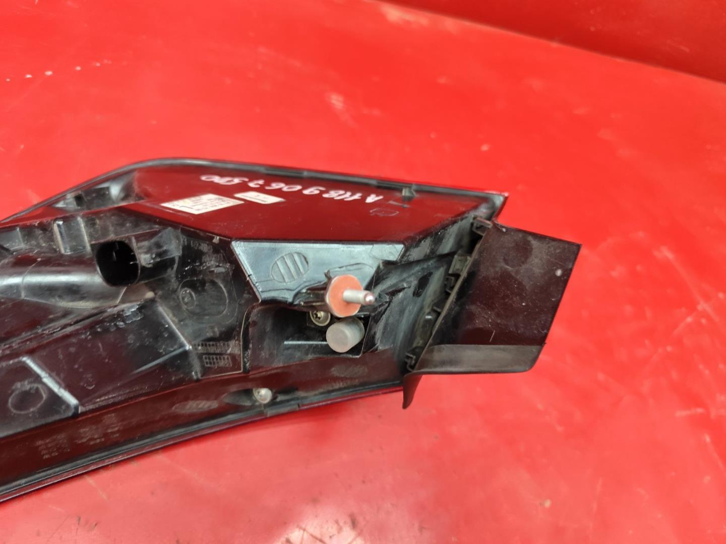 Фонарь задний