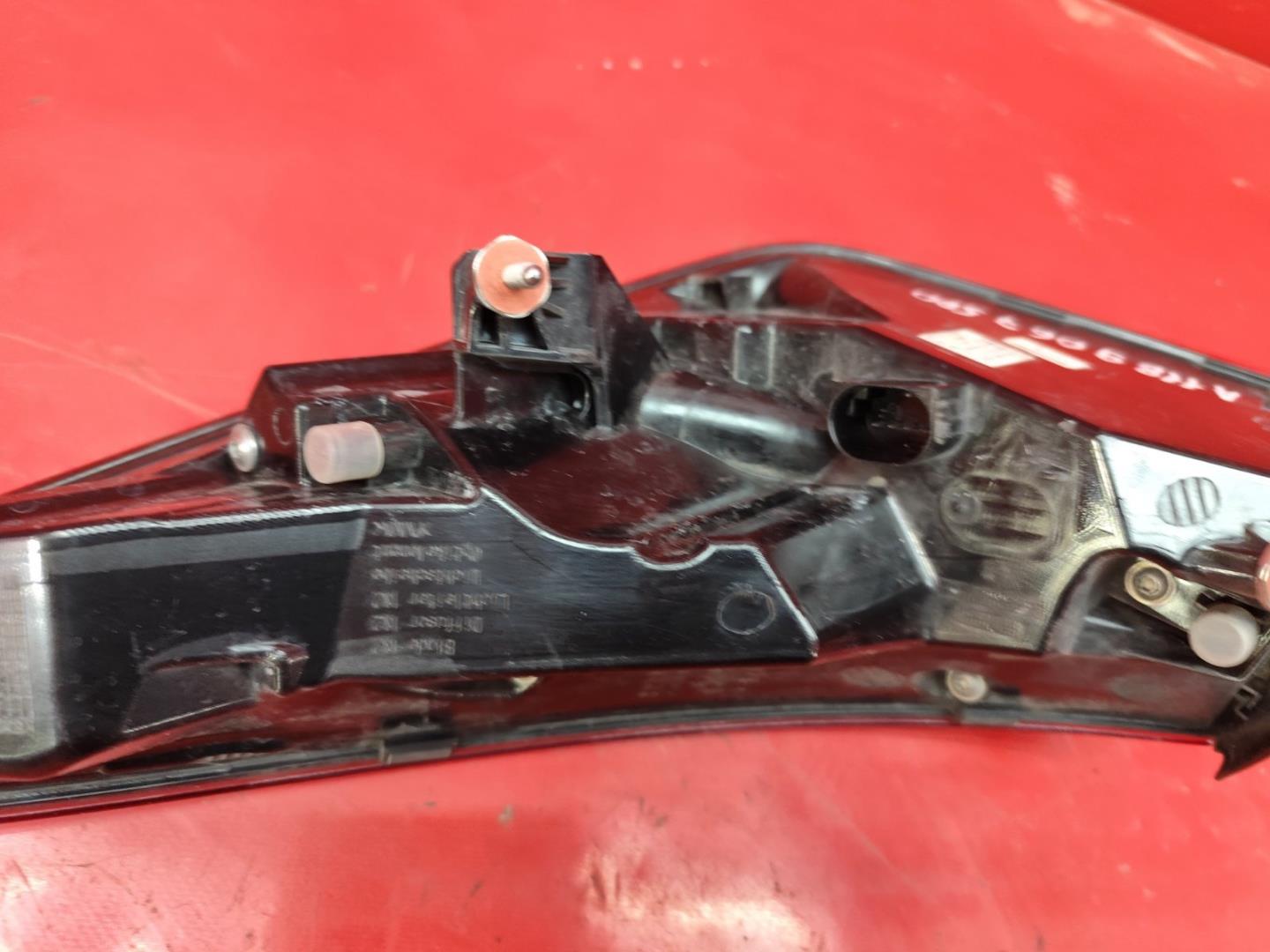 Фонарь задний