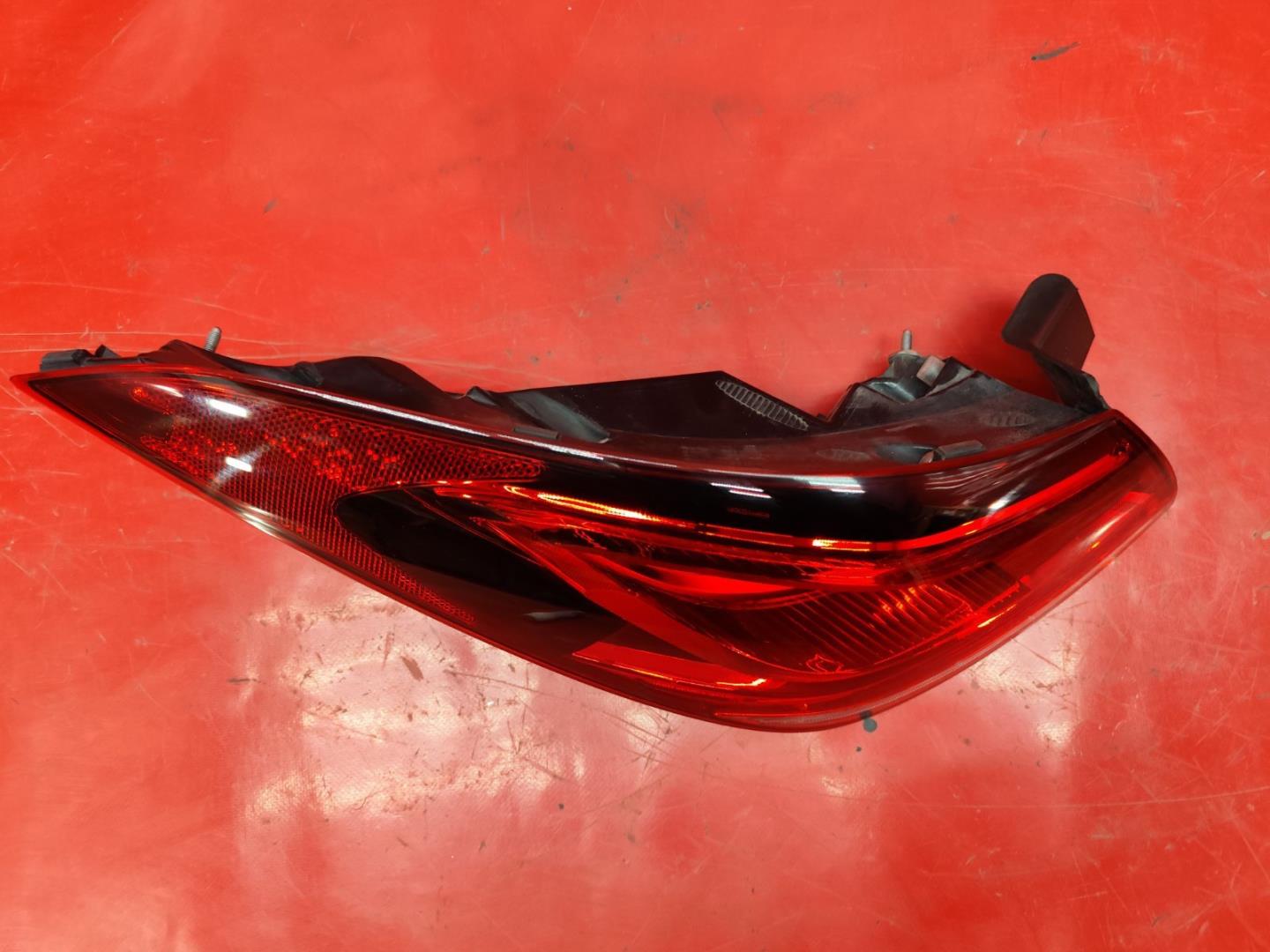 Фонарь задний