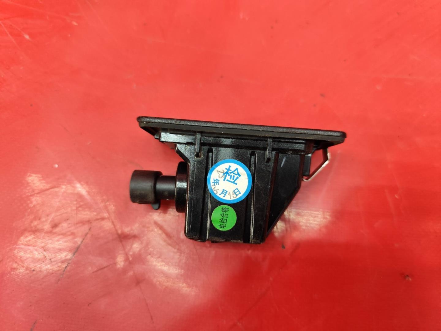 Фонарь подсветки номера