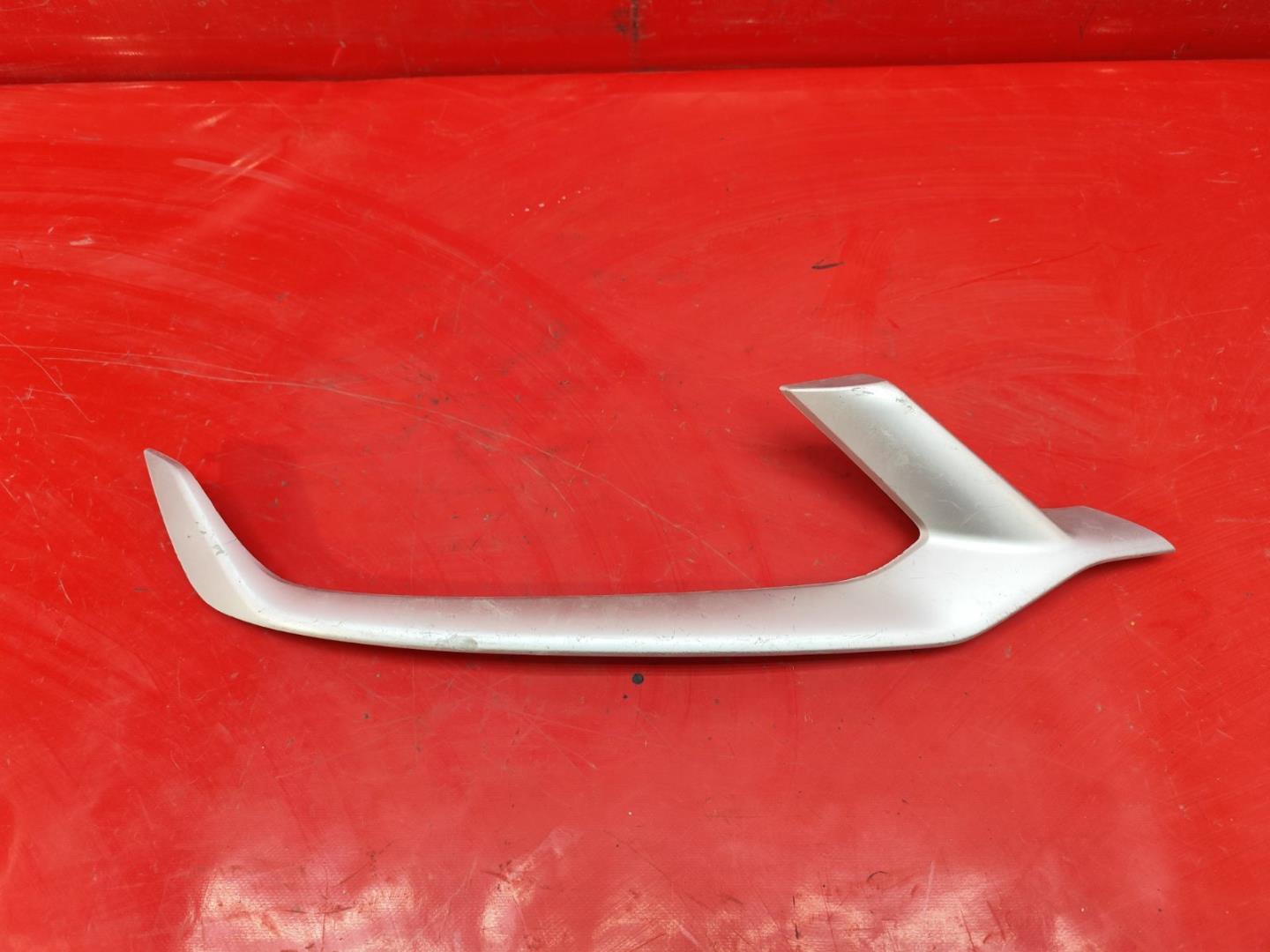 Молдинг фары