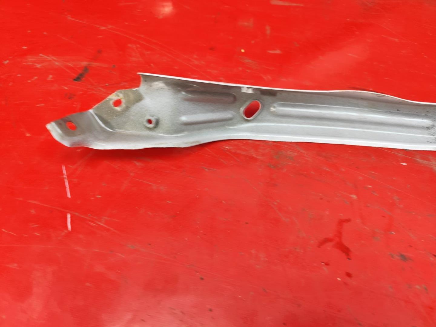 Кронштейн крепежный вспомогательный (разного назначения)