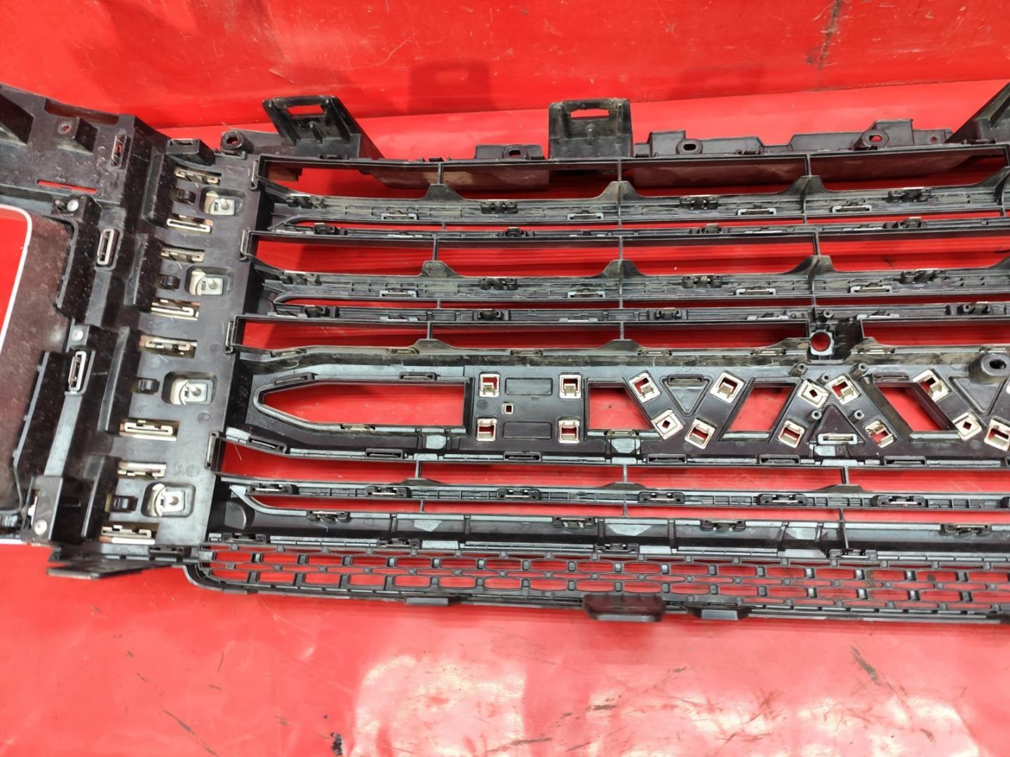 Решетка радиатора