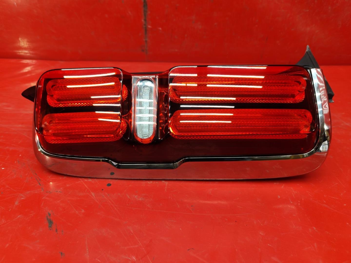 Фонарь задний