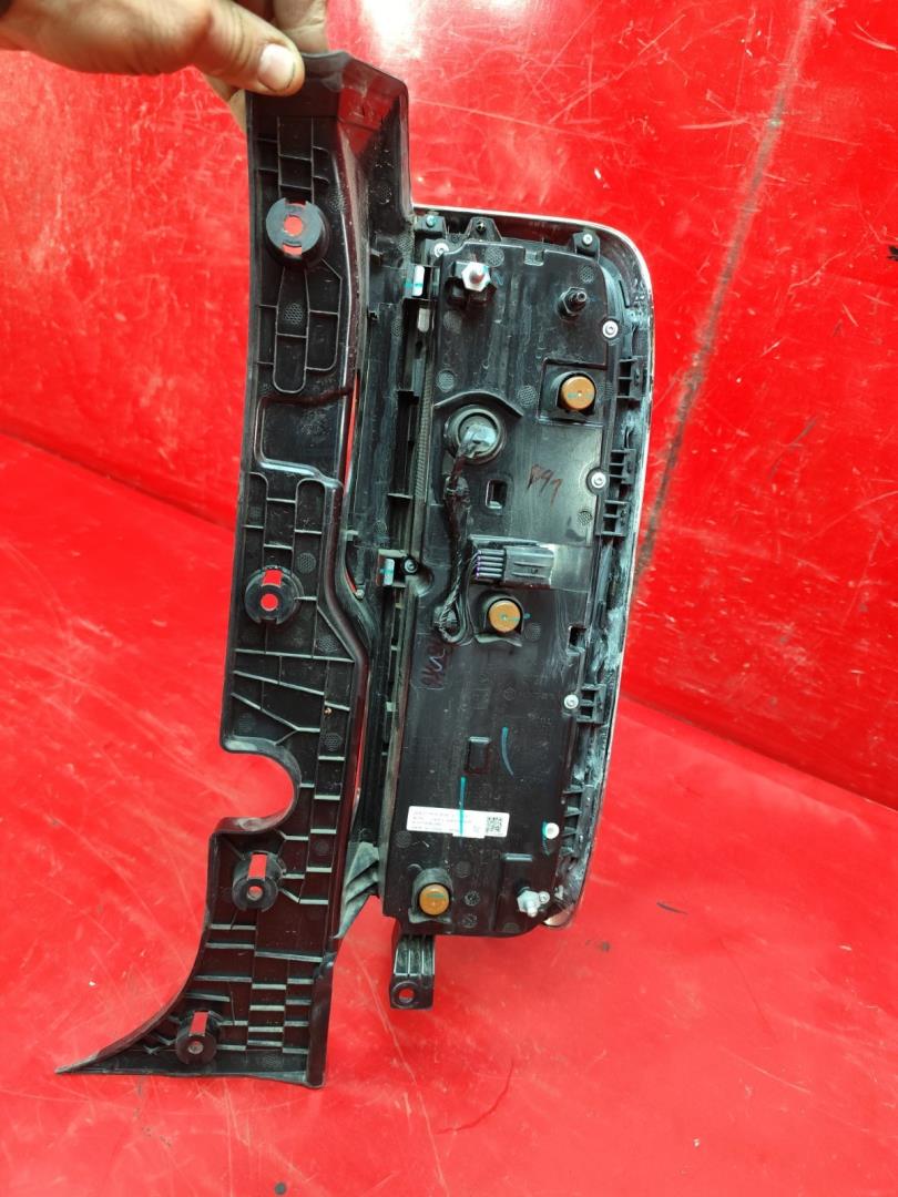 Фонарь задний