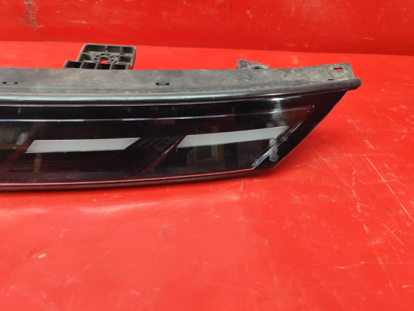 Фара дневного света (ходовые огни)