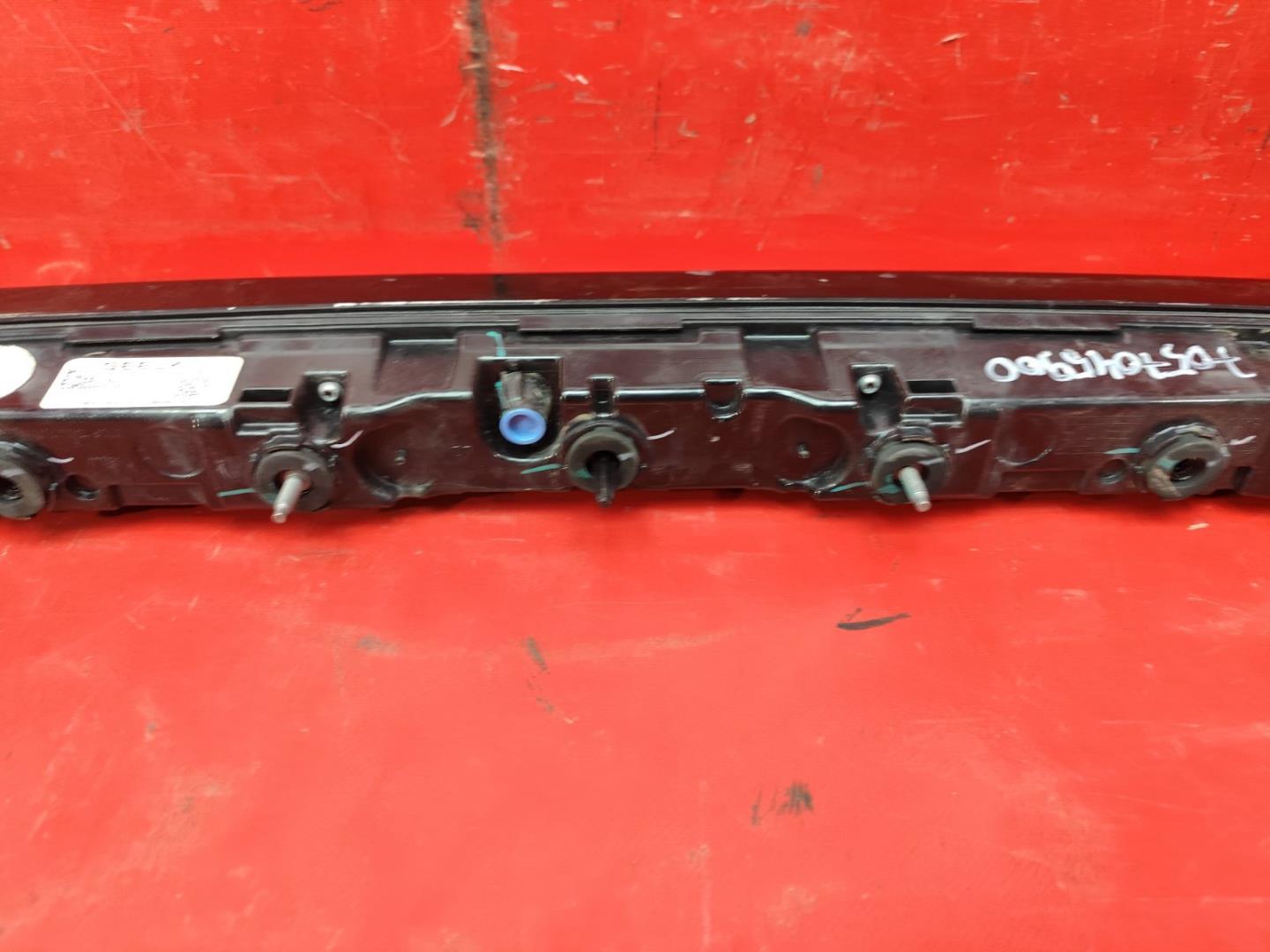 Фонарь задний